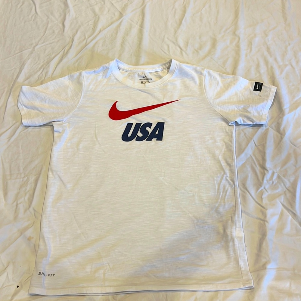 Nike t-shirt